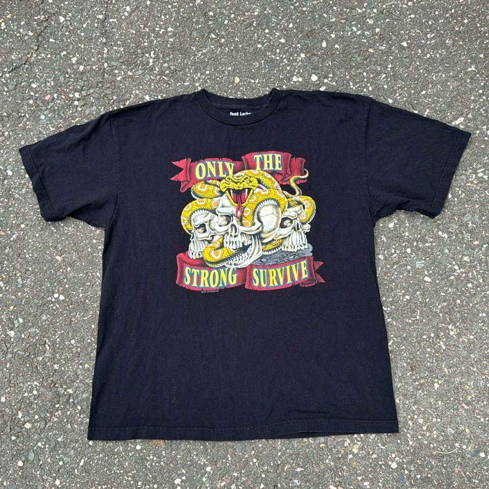 Vintage Only the Strong Survive snake skulls biker t shirt size xl black